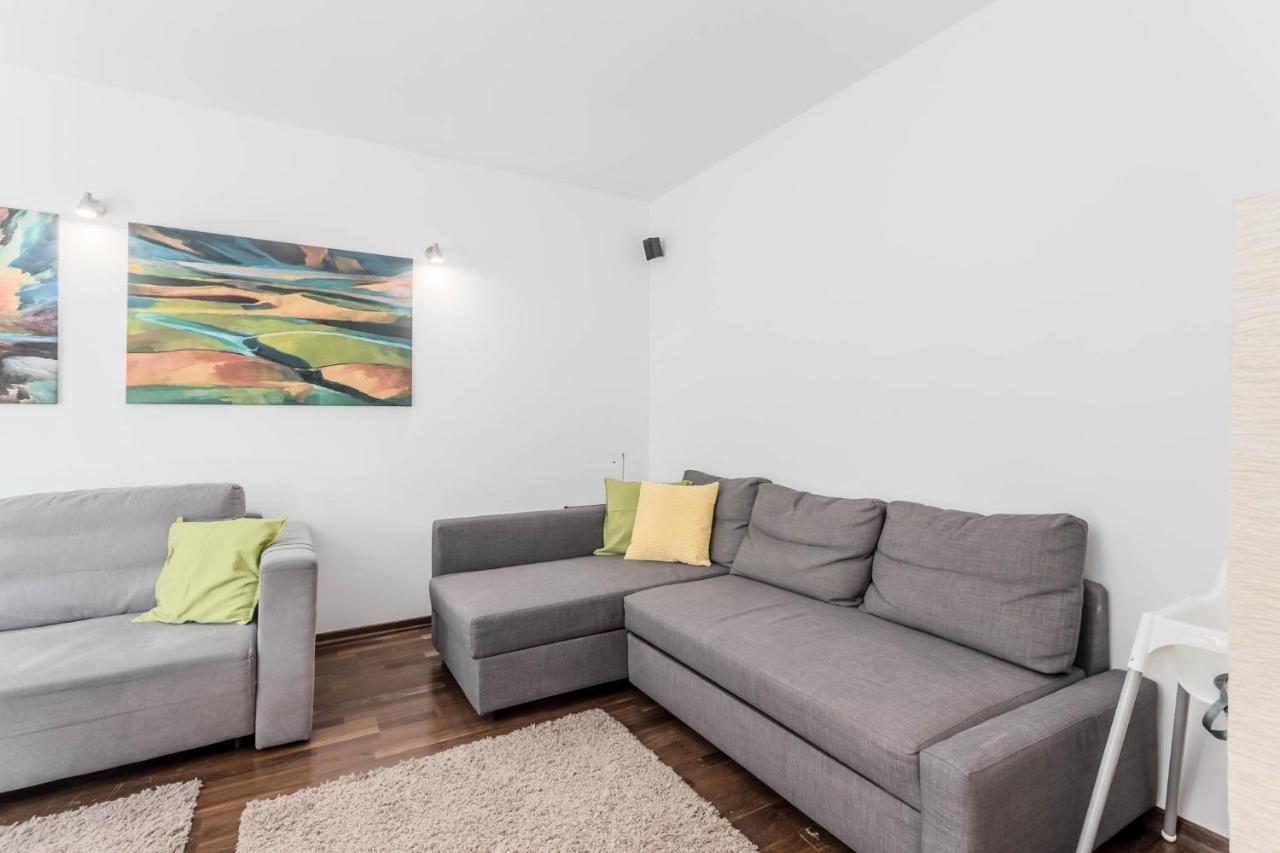 Chill Apartments Kabaty Family Varşova Dış mekan fotoğraf